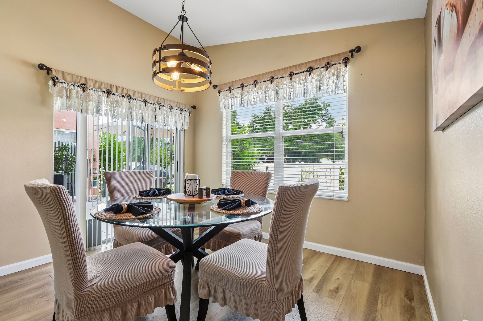 Valencia Grove Dr-S3005-013
