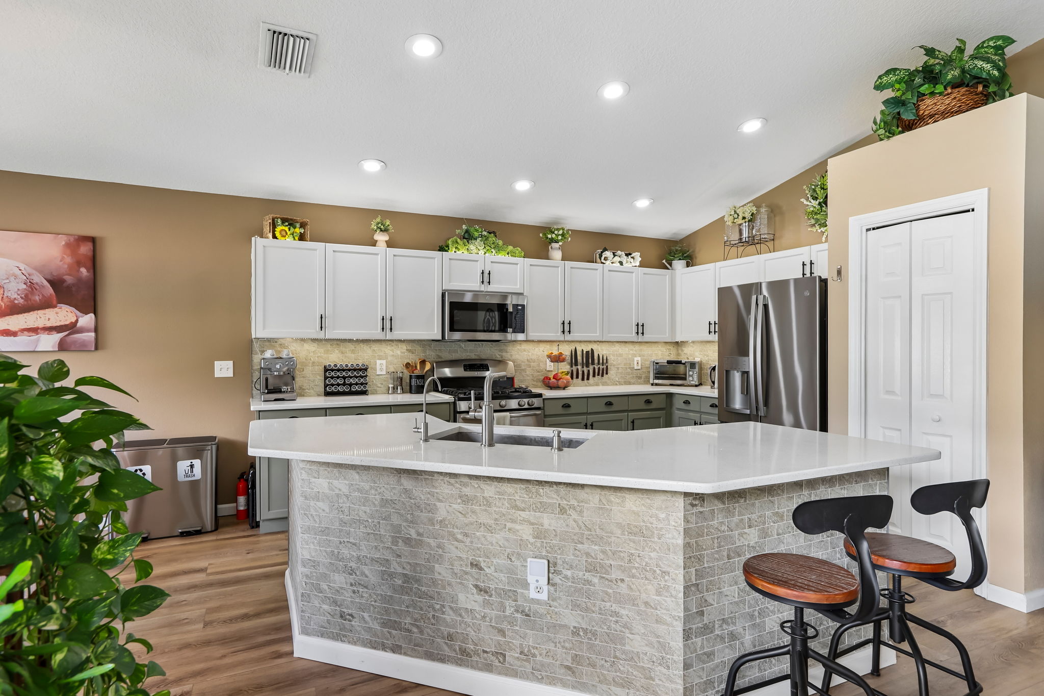 Valencia Grove Dr-S3005-015