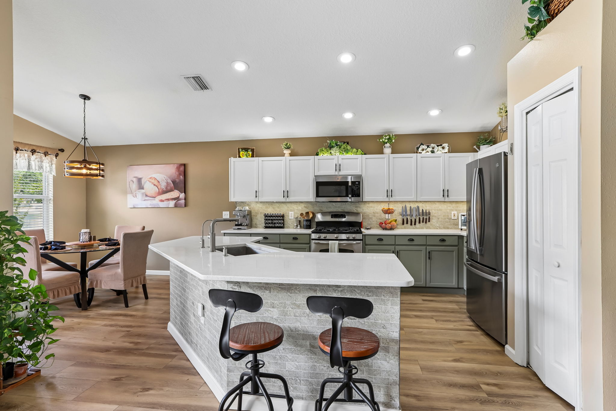 Valencia Grove Dr-S3005-019