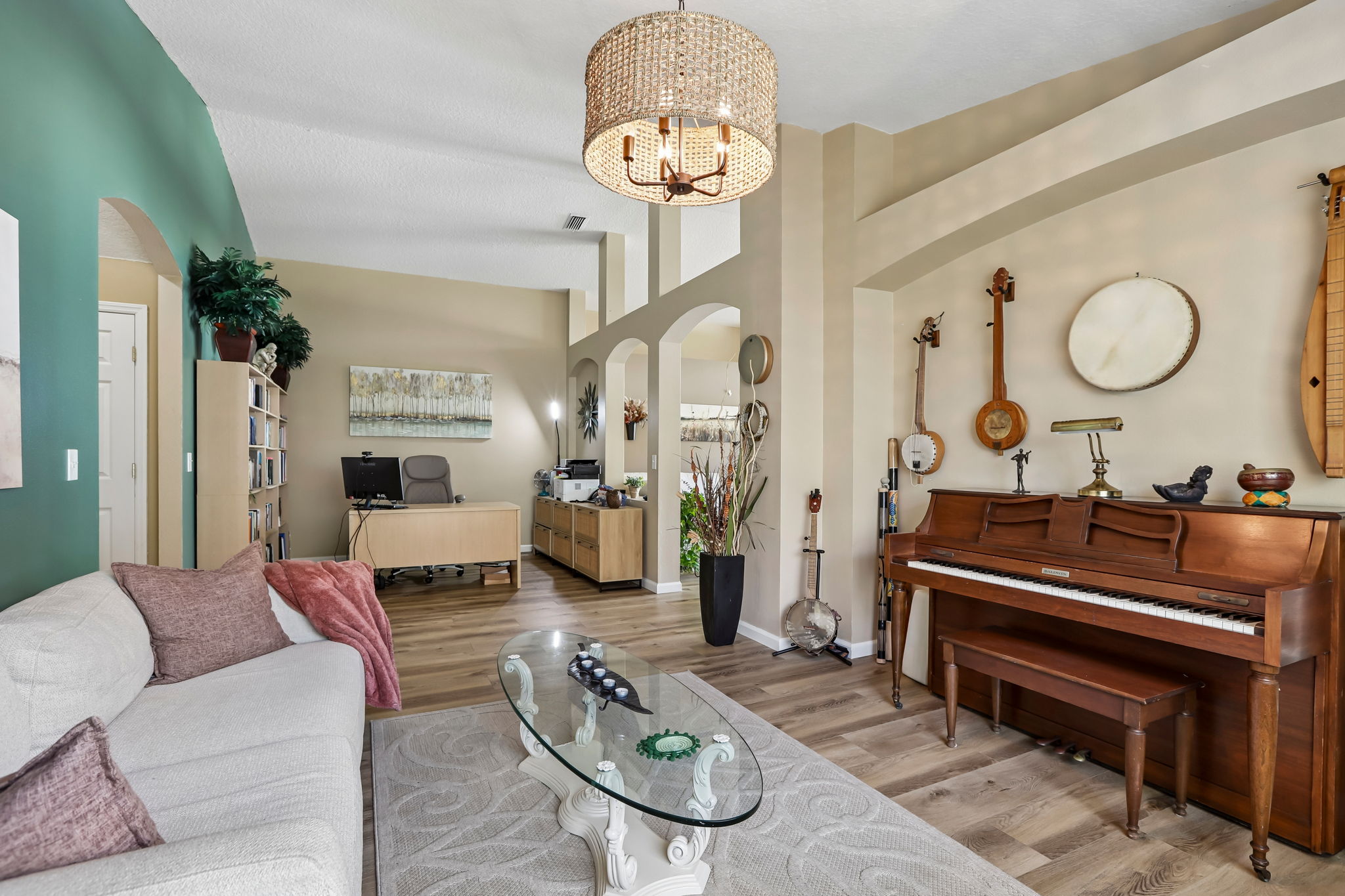 Valencia Grove Dr-S3005-031
