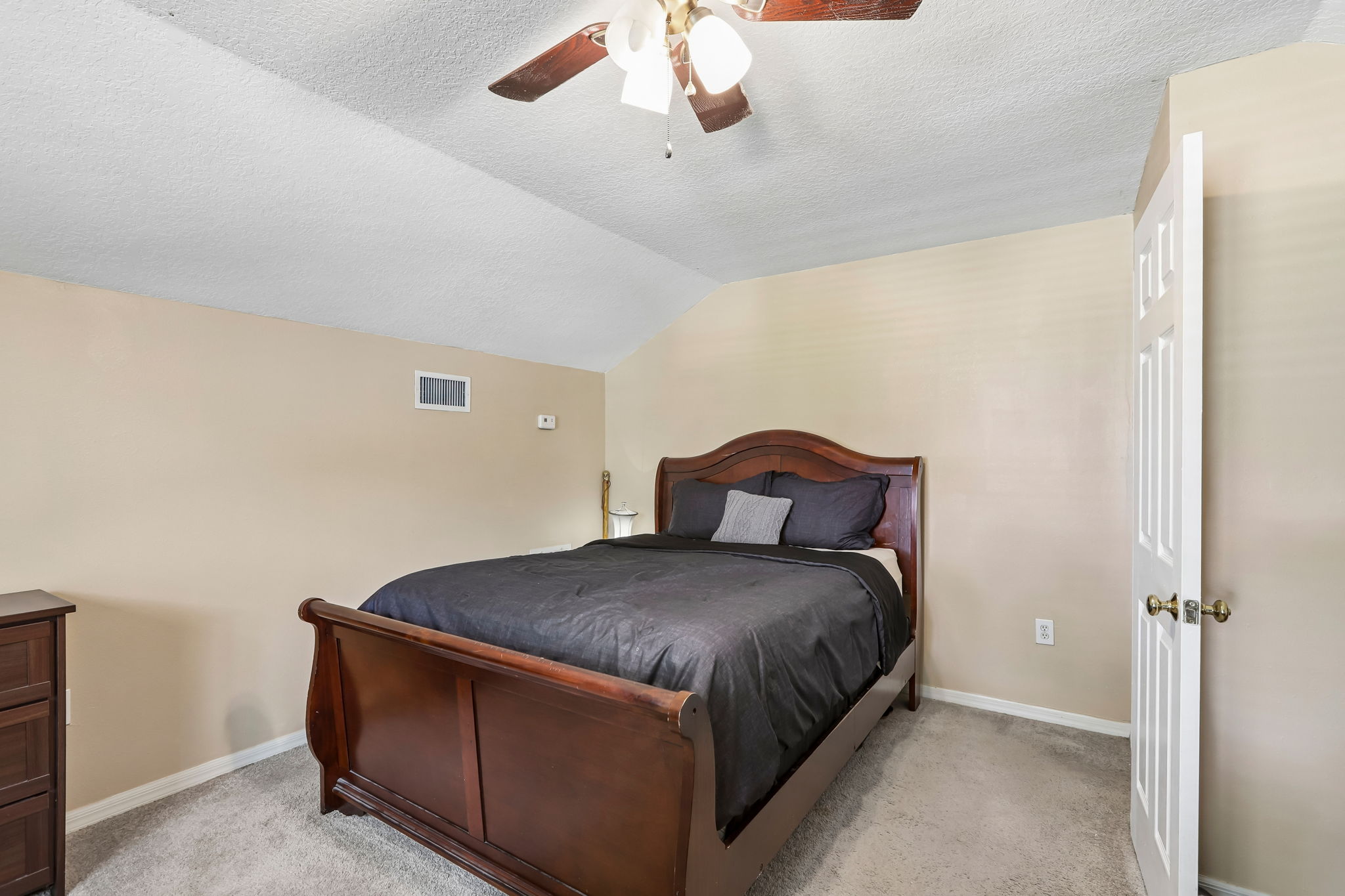 Valencia Grove Dr-S3005-045