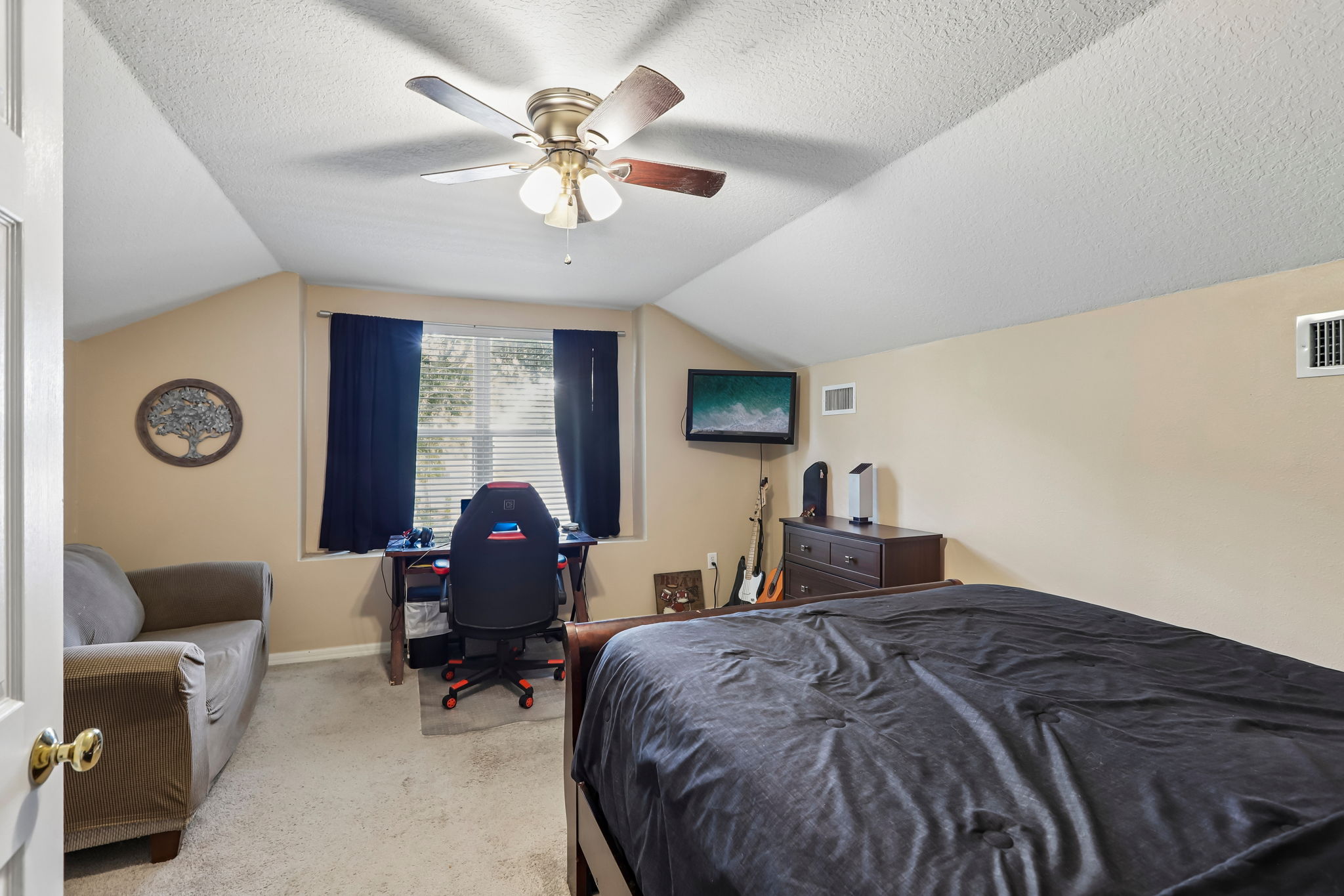 Valencia Grove Dr-S3005-047