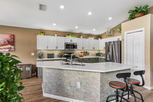 Valencia Grove Dr-S3005-015
