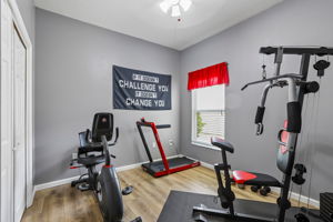 Valencia Grove Dr-S3005-023