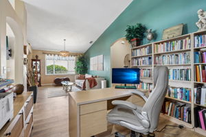Valencia Grove Dr-S3005-034