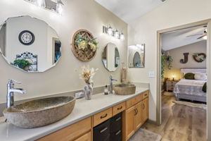 Valencia Grove Dr-S3005-041