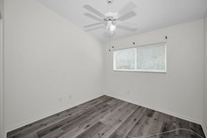 Upper Level Bedroom2a