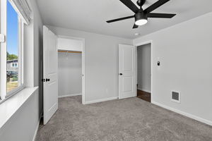  Photo 31