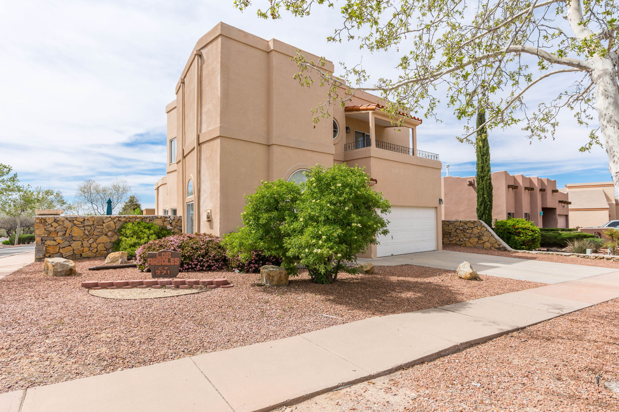  271 Los Arboles Ct, Las Cruces, NM 88011, US Photo 2