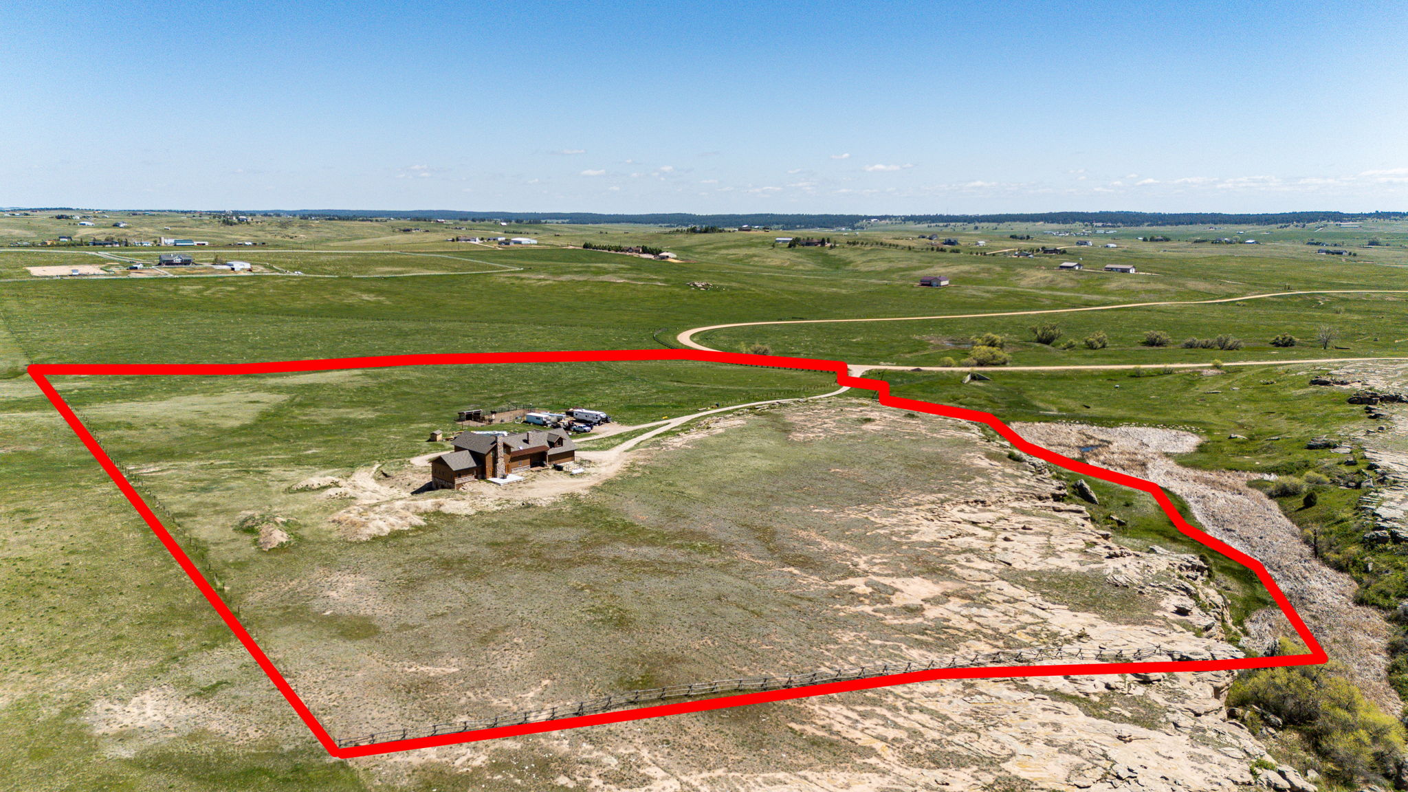 Property Lines are Approximate and not a survey