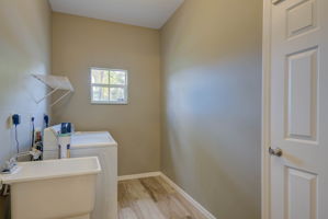  Photo 23