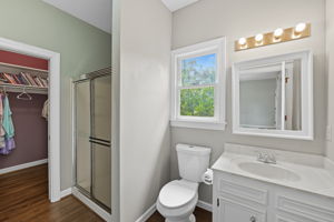  Photo 40