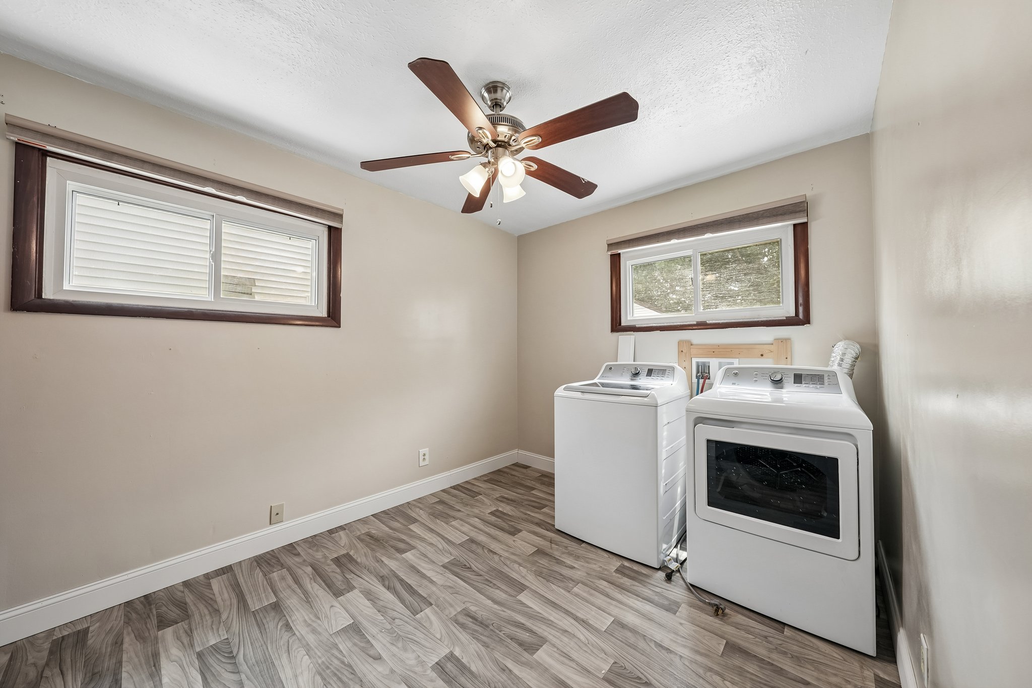 Center Dr-S2807-017.jpg