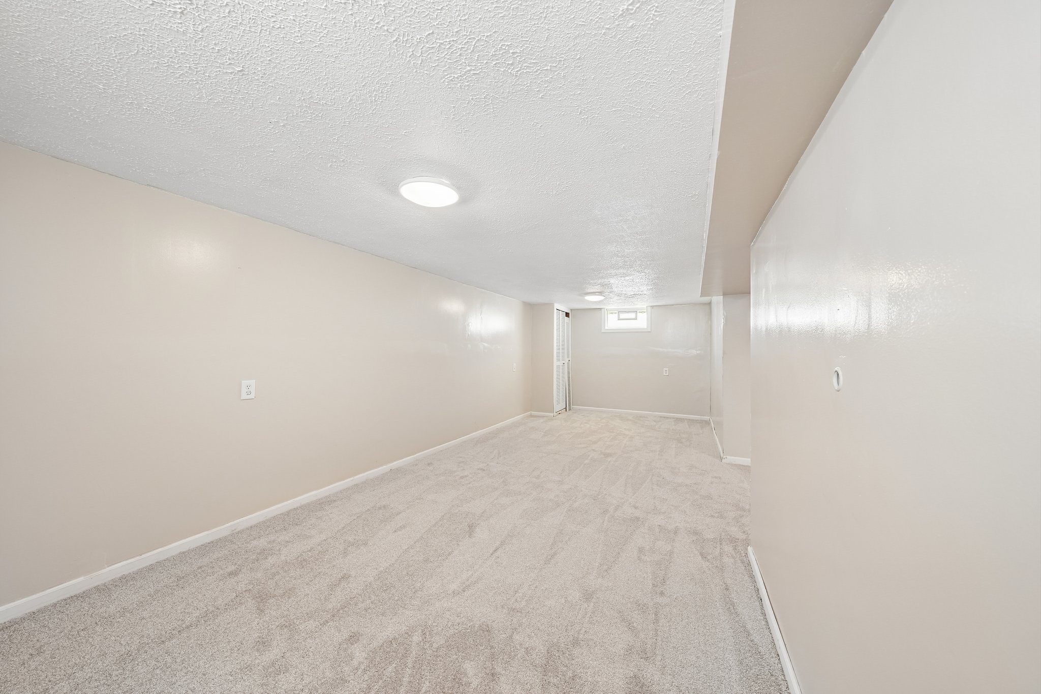 Center Dr-S2807-022.jpg