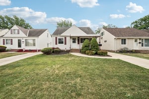 Center Dr-S2807-001.jpg
