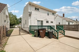 Center Dr-S2807-038.jpg