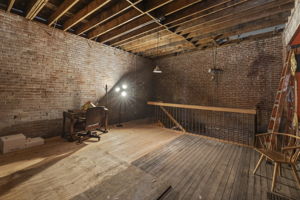  Photo 50
