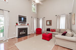  2711 McKenzie Ln, Fredericksburg, VA 22408, US Photo 16