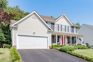  2711 McKenzie Ln, Fredericksburg, VA 22408, US Photo 4