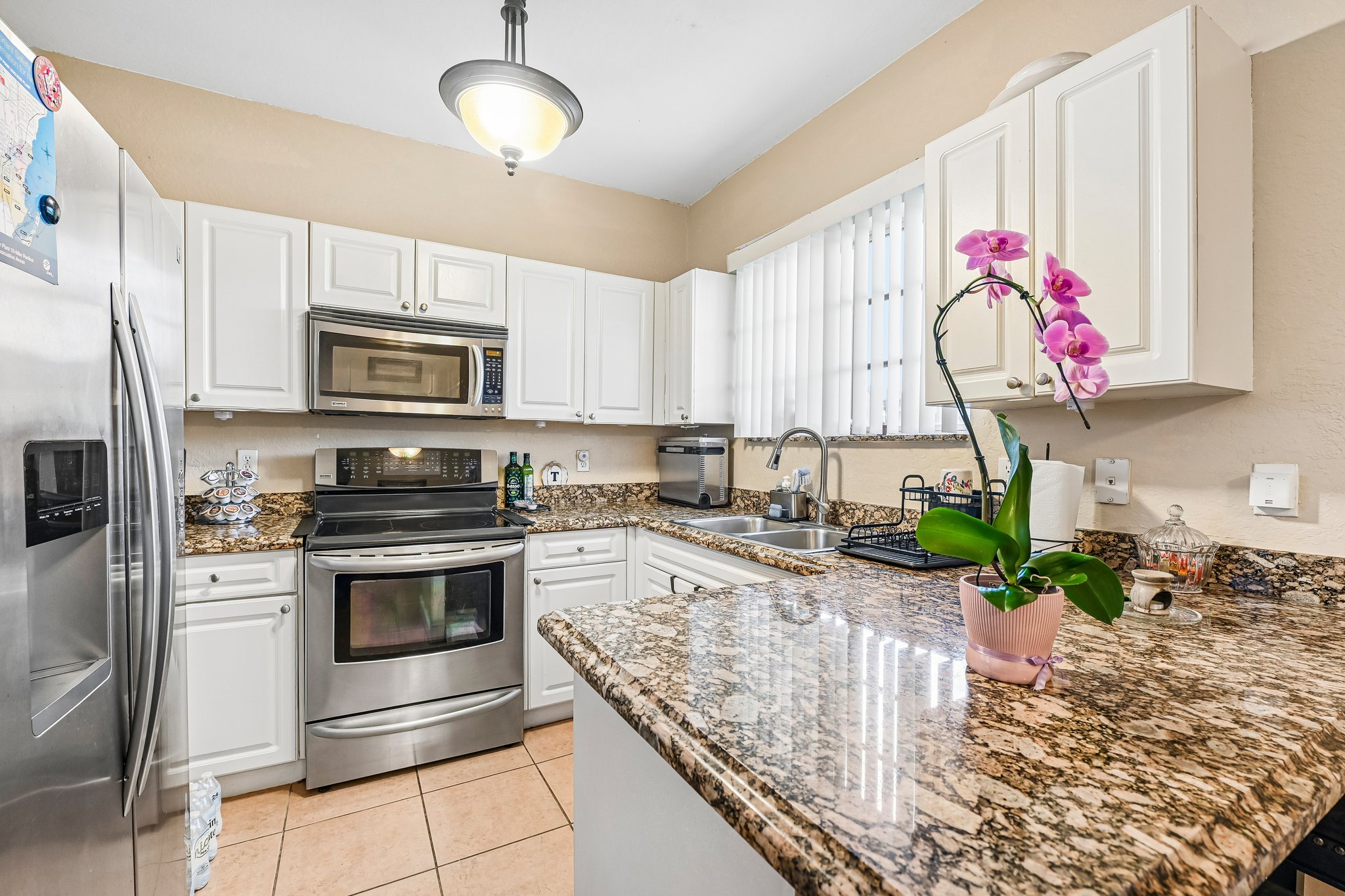 NE 4th St unit 101-S1710-007.jpg