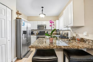 NE 4th St unit 101-S1710-010.jpg