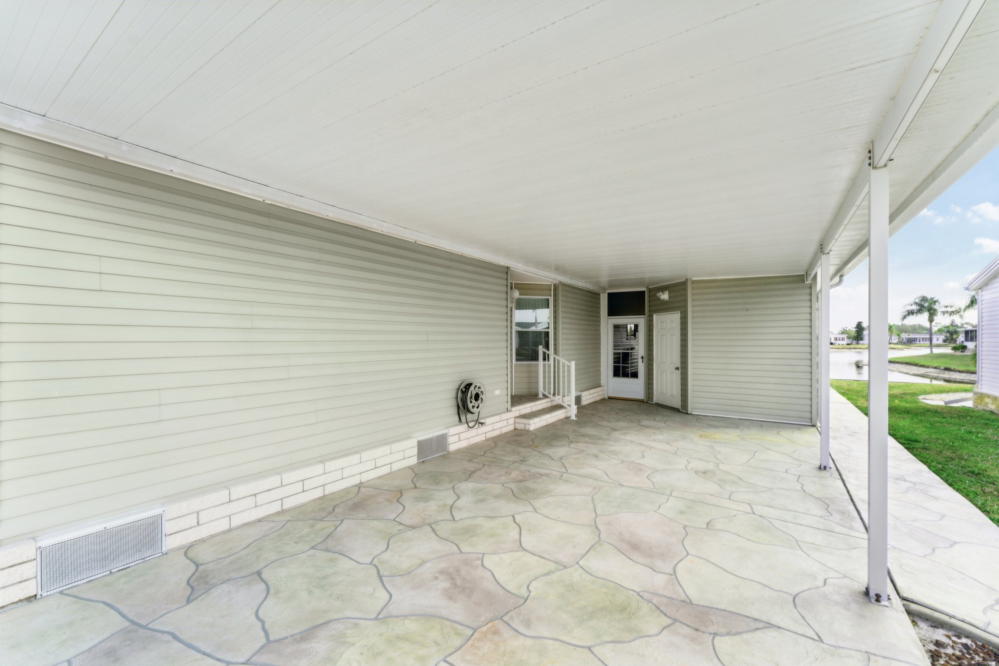 N Jones Loop Rd 292-004.jpg