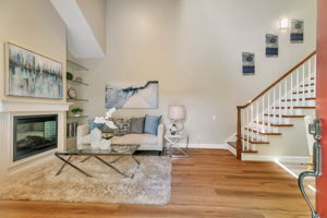 010_ 2712 Buena View_