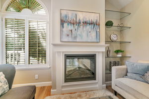 013_ 2712 Buena View_