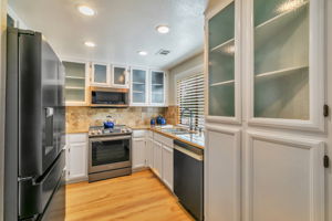 016_ 2712 Buena View_