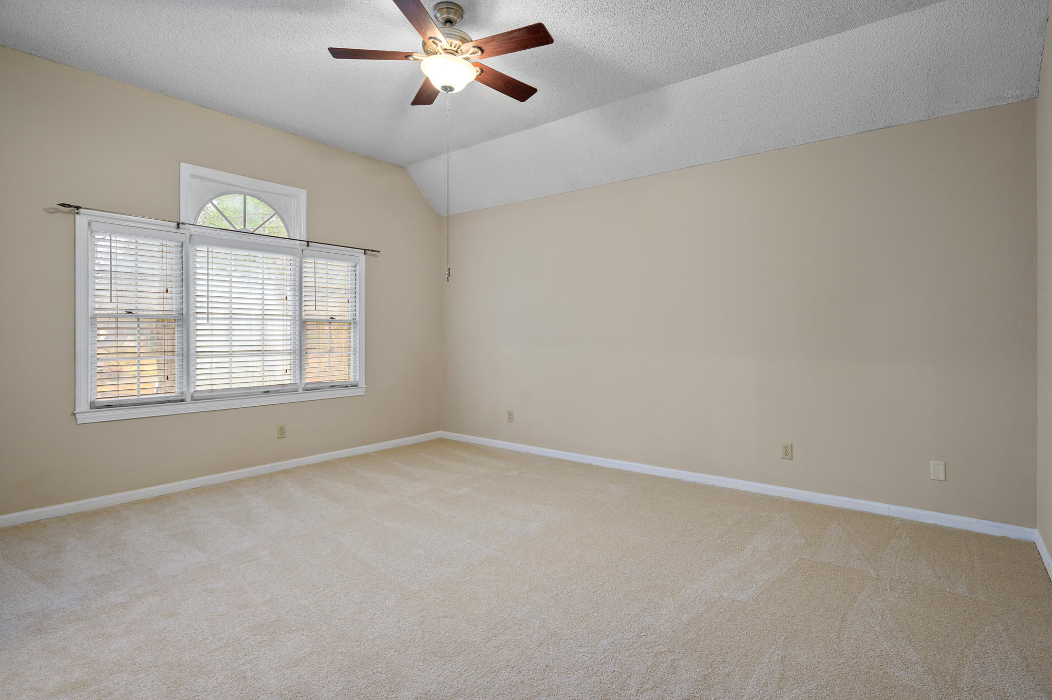2713 Ashley Cir, Jonesboro, GA 30236, USA Photo 24