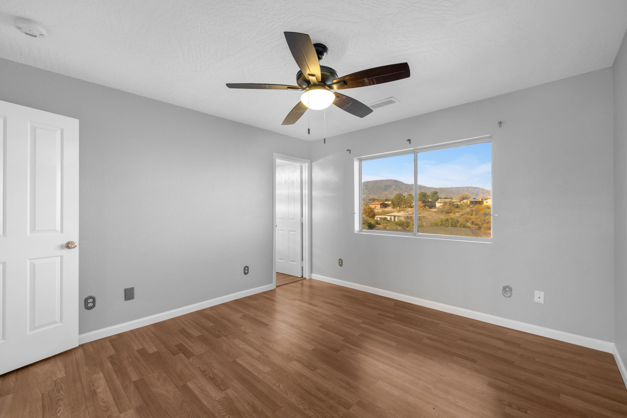 9927 7th Pl SE, Lake Stevens, WA 98258, US Photo 11