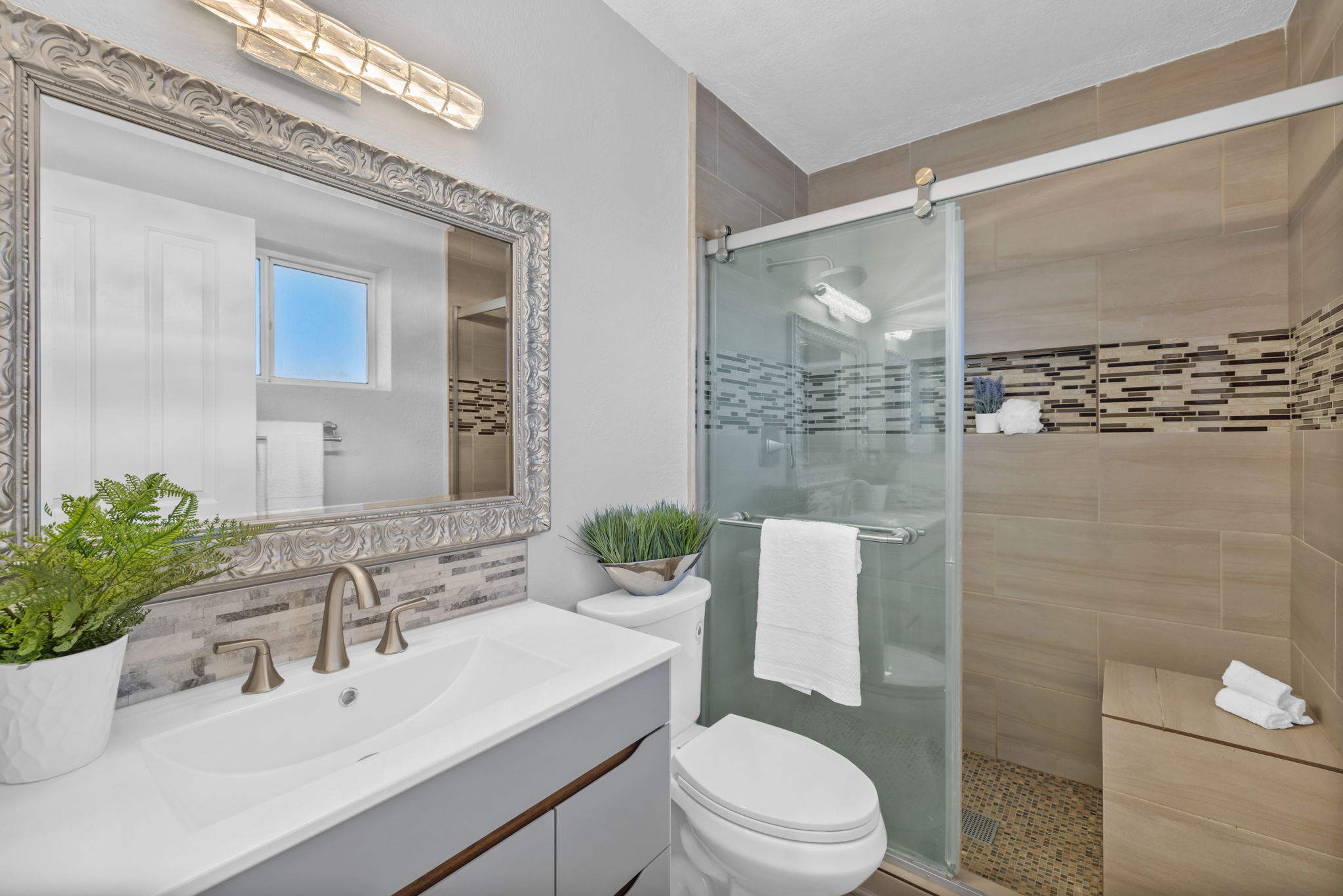 9927 7th Pl SE, Lake Stevens, WA 98258, US Photo 12