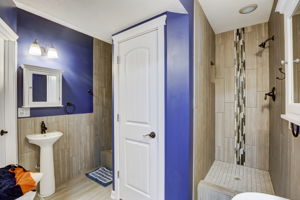 215th St-054