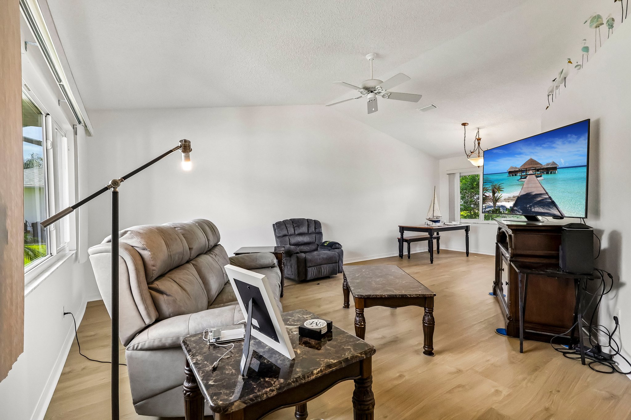 Racquet Cir-S0707-007.jpg