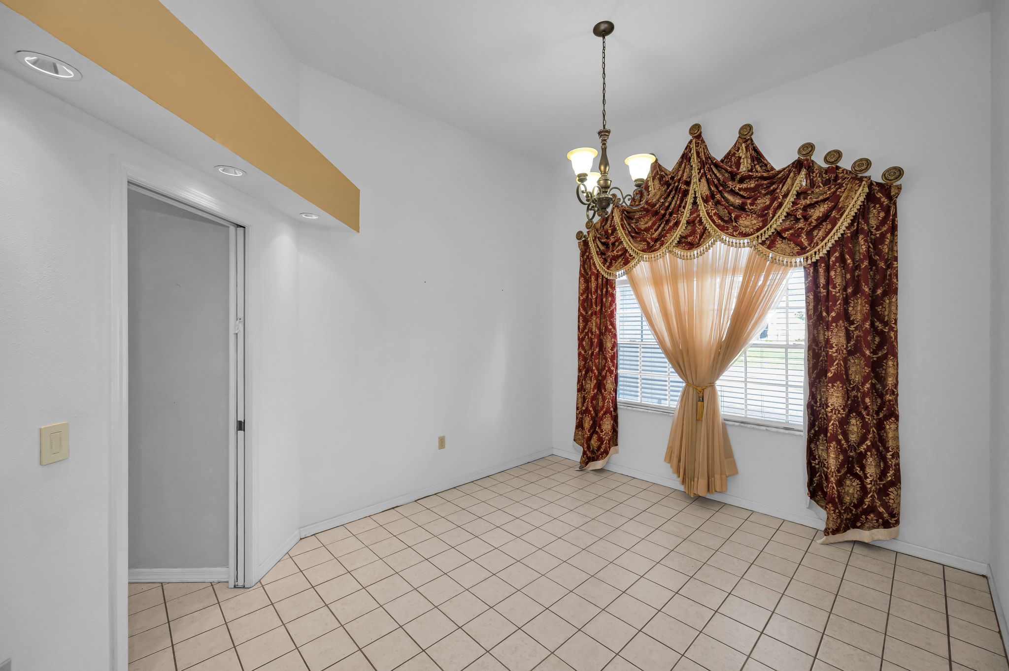 Dining Room2