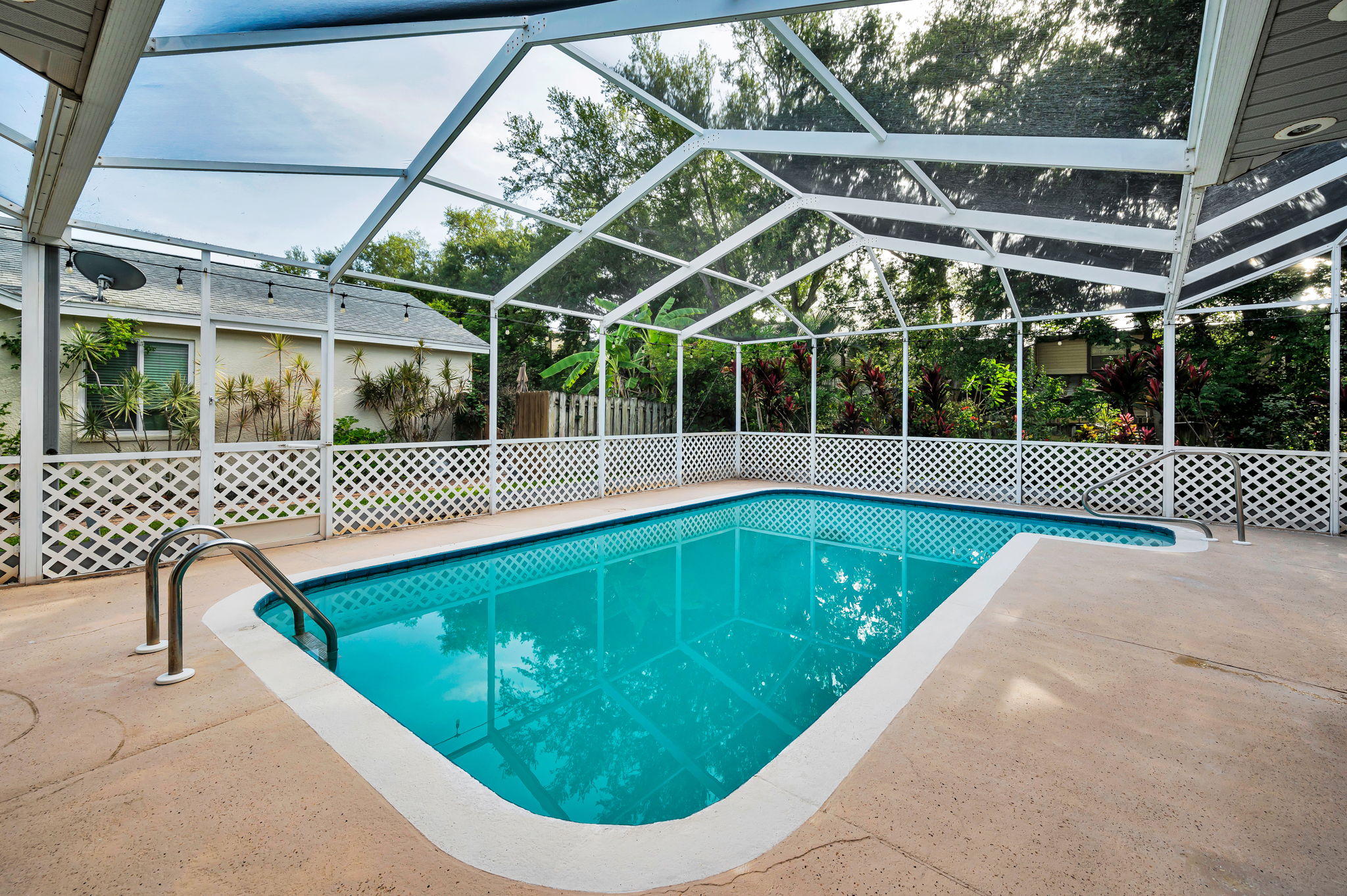 Pool2