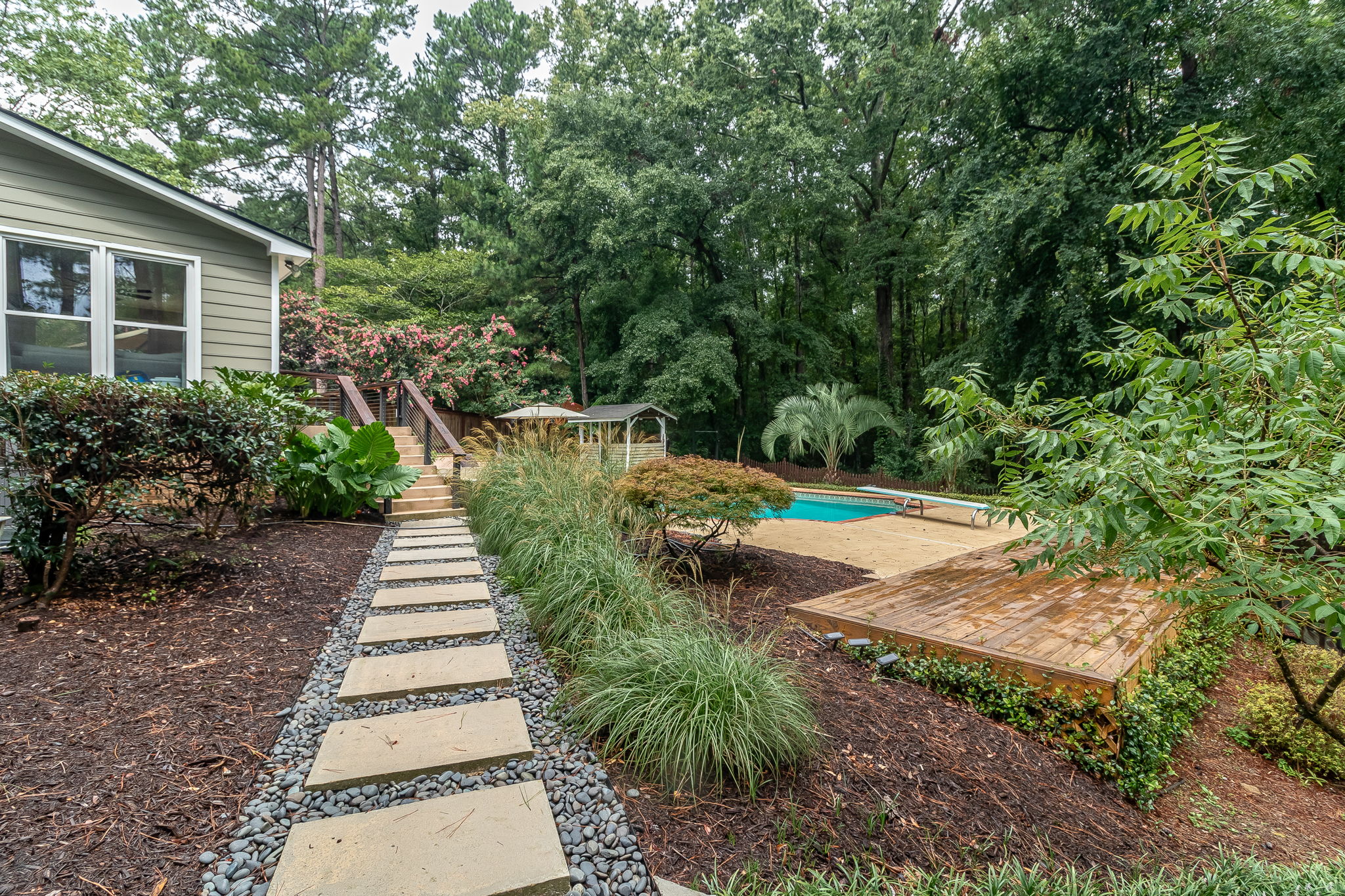 Beautiful Hardscape/Landscape