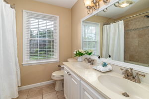 Full Bath 2