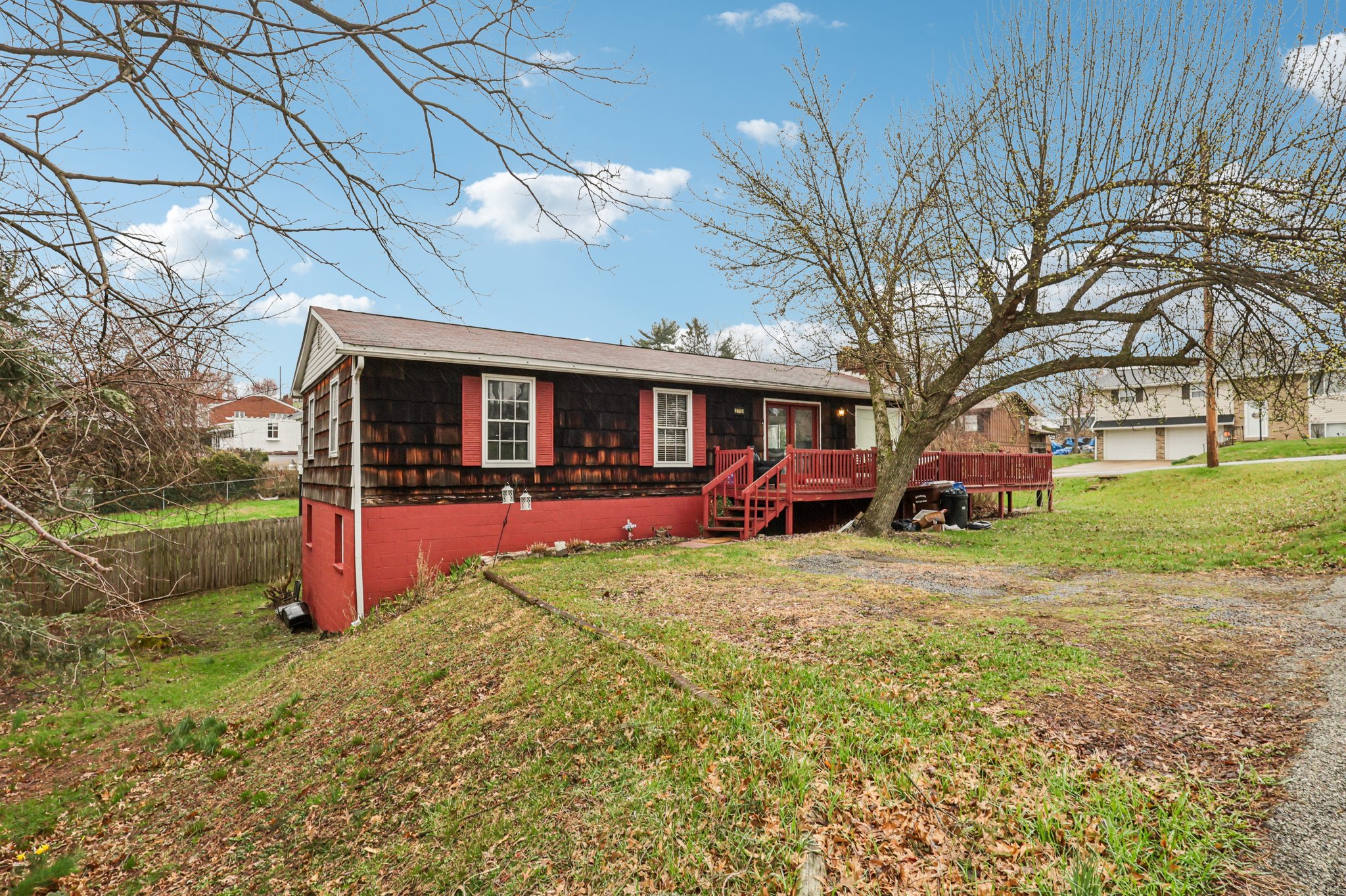 Myrtle Dr-S1703-002.jpg