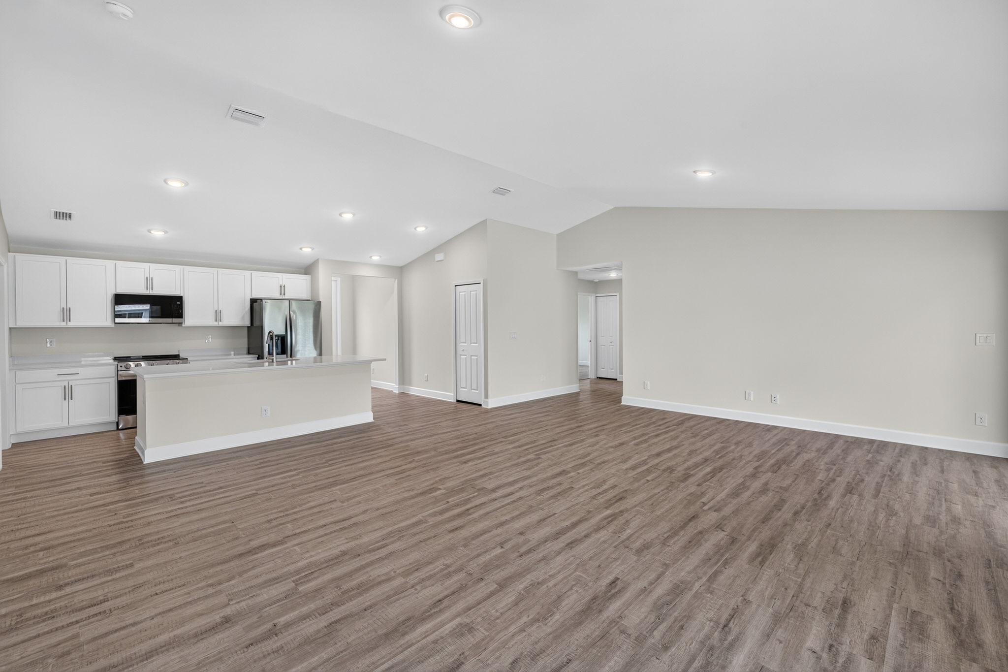 Dining Room 2 of 2