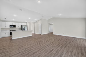 Dining Room 2 of 2