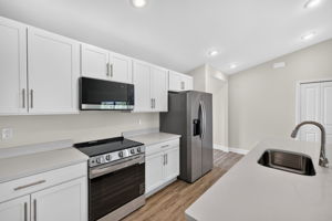 Kitchen 2 of 4