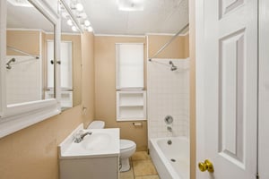 W North A St-S2406-028.jpg
