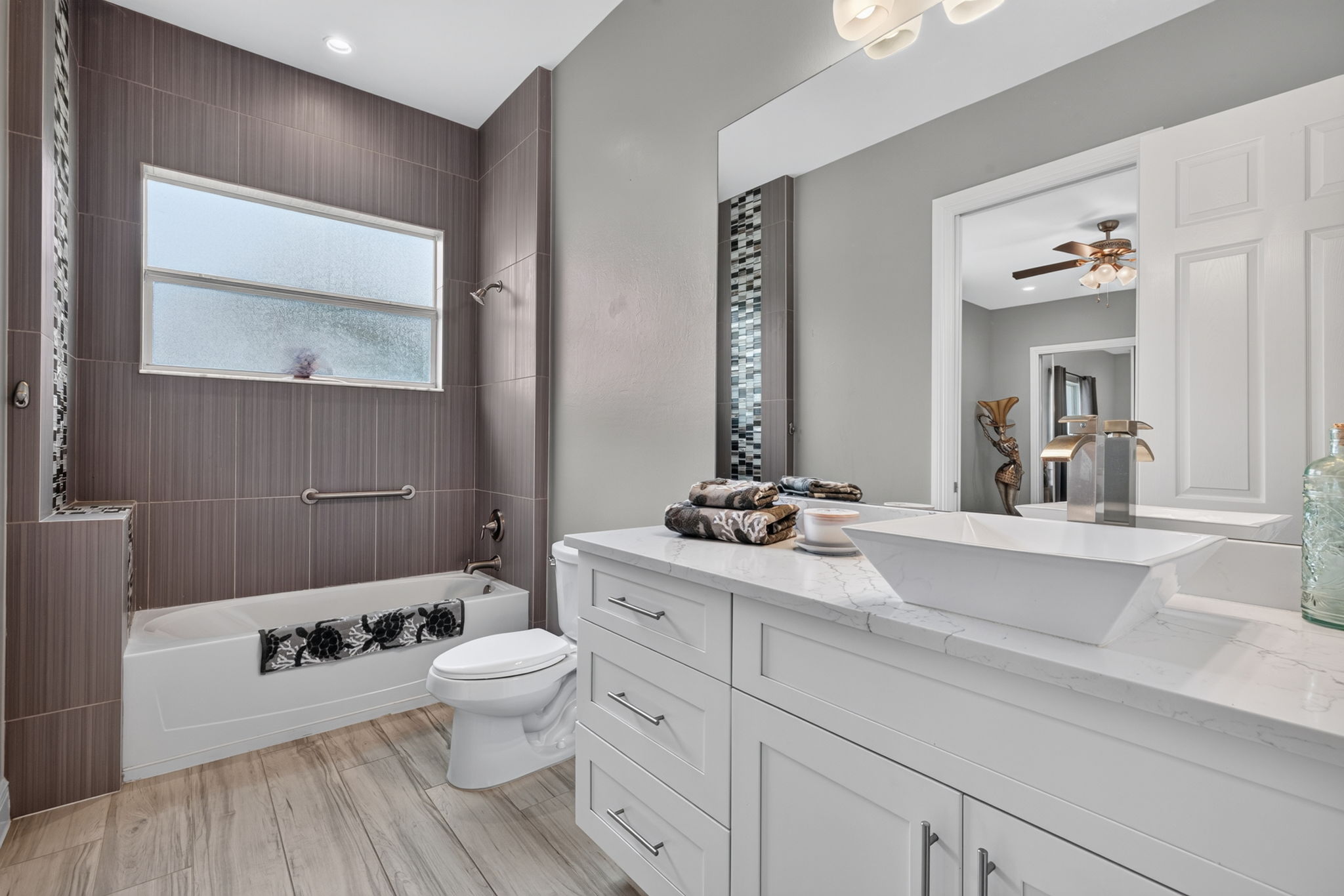 Guest Bathroom 1