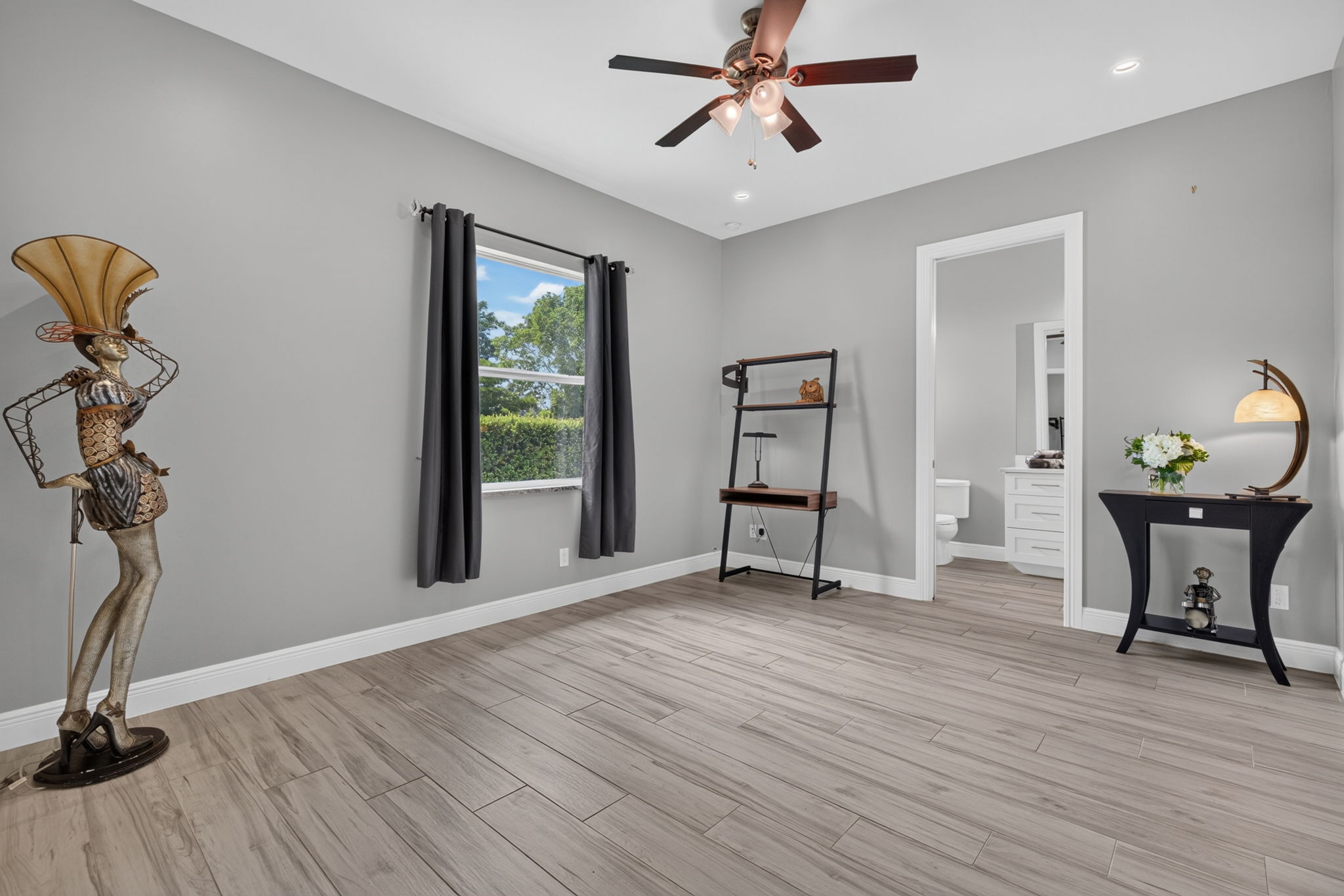 Guest Bedroom 1