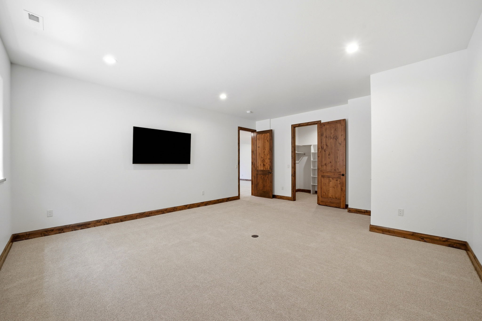 LG1R2249