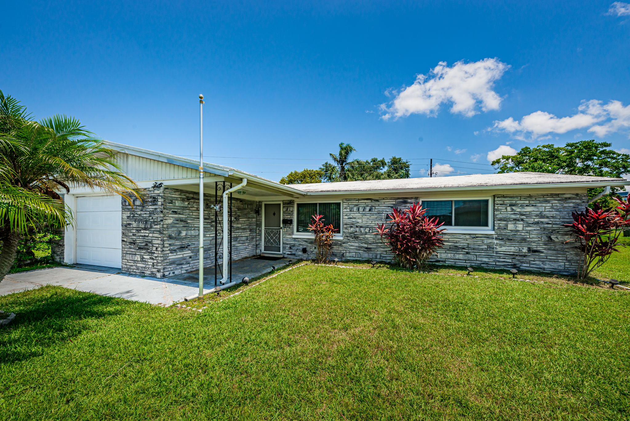 Front Exterior1-4