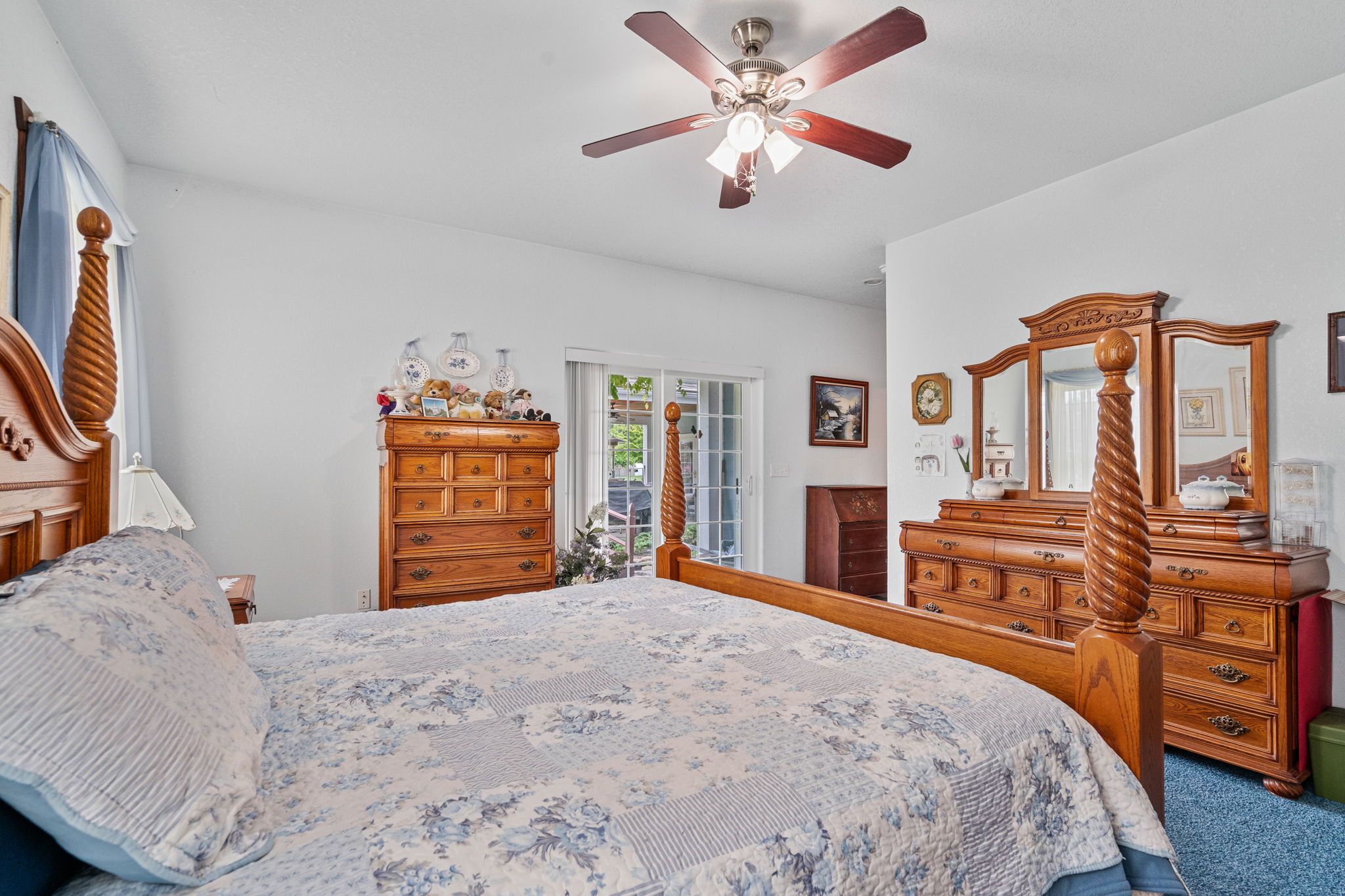  Photo 65