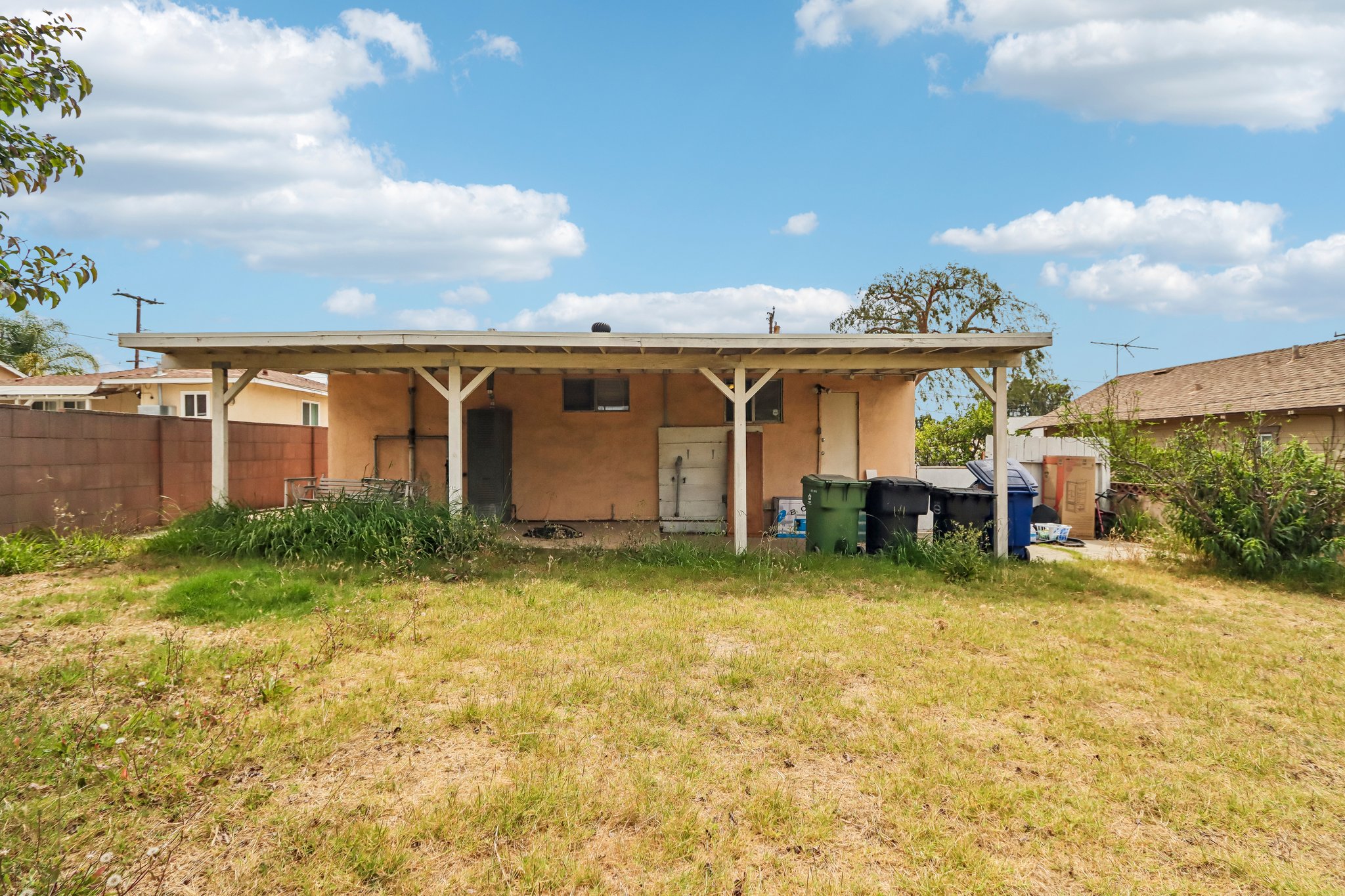 Lindy Ave-S3006-013.jpg