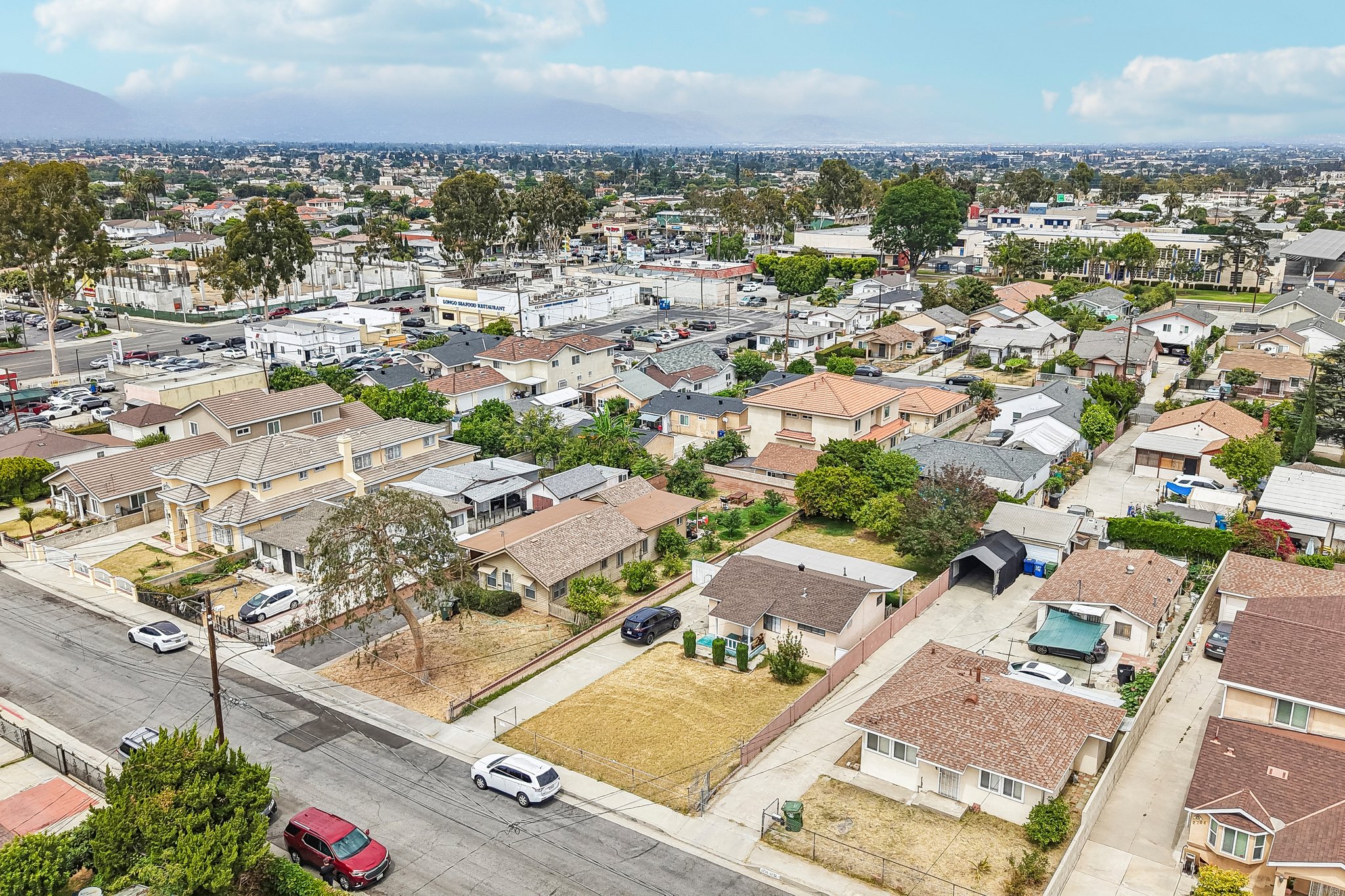 Lindy Ave-S3006-016.jpg